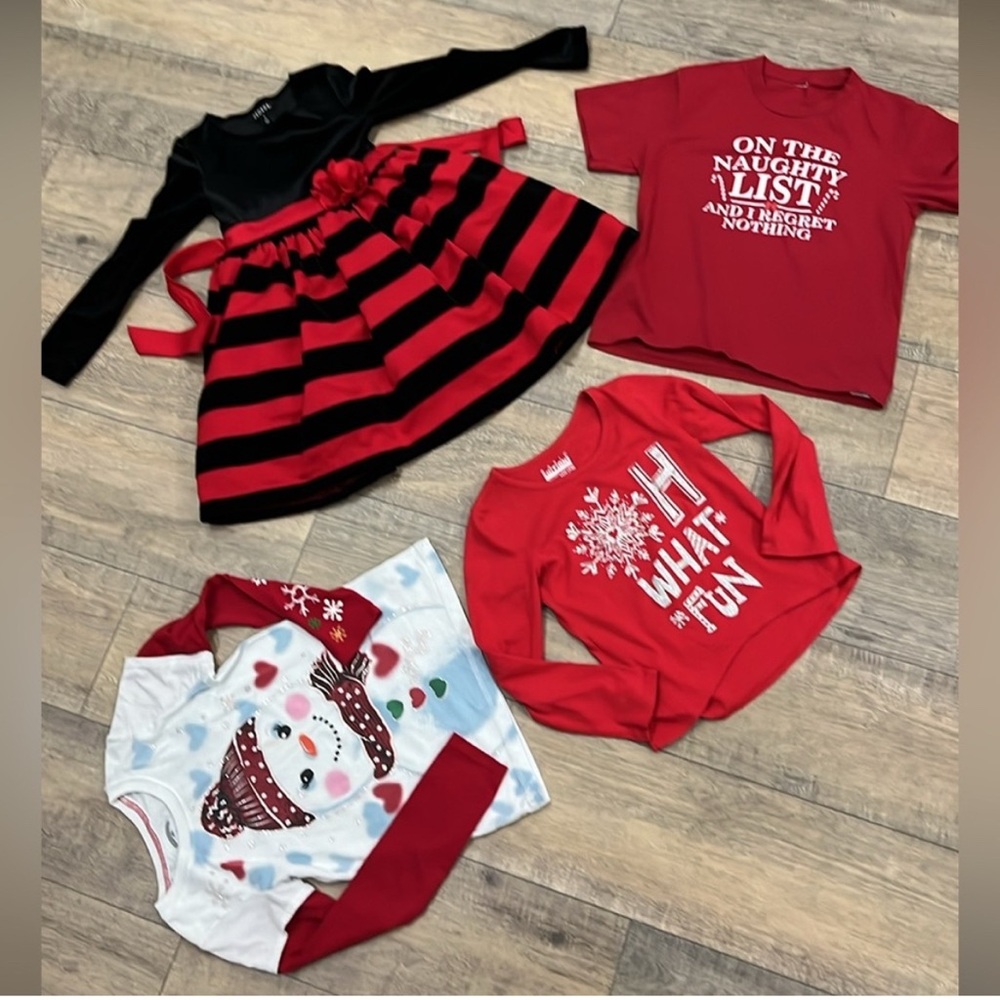 Girls Christmas Design Clothing Bundle in Girls Size 6/8 Assorted Brands